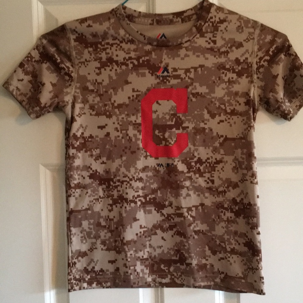 Boy’s Cleveland Indians tee